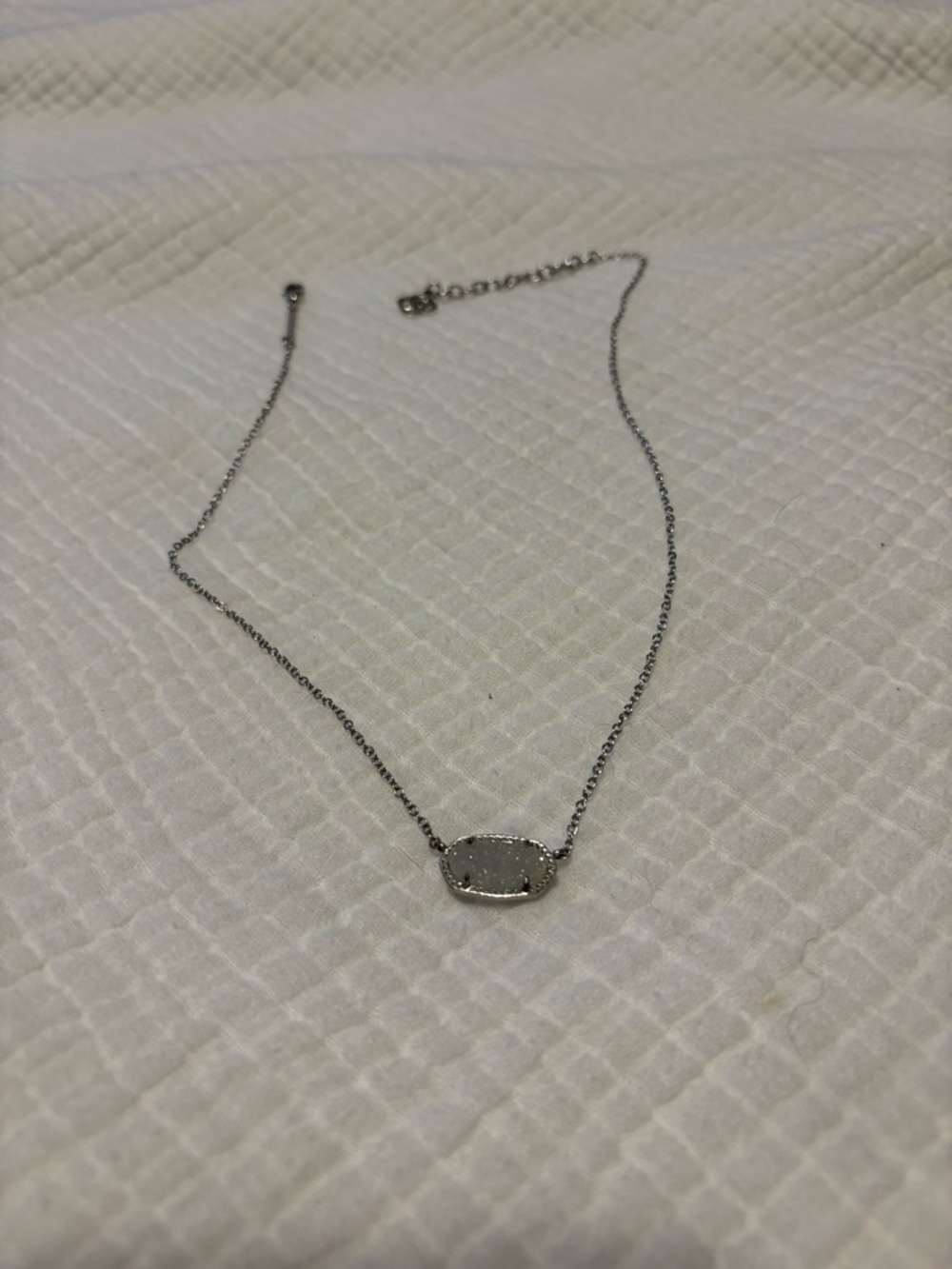 Kendra Scott Elisa Silver Druzy Necklace White Crystal Pendant Adjustable Chain‎ - Picture 4 of 4